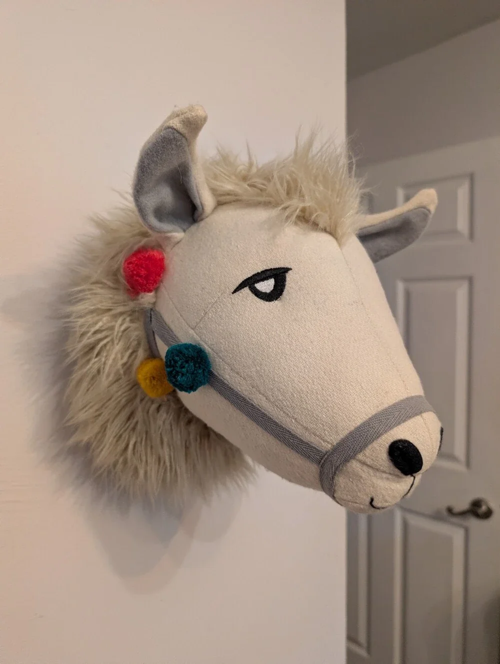 Pillowfort 3D llama Plush Stuffed Head Room Wall Hanging Décor Target 2016